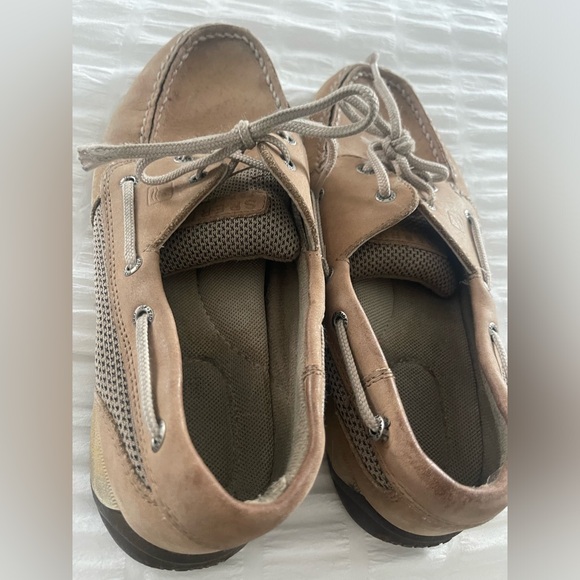 Sperry Topsiders - women’s 7 1/2. - Picture 3 of 8